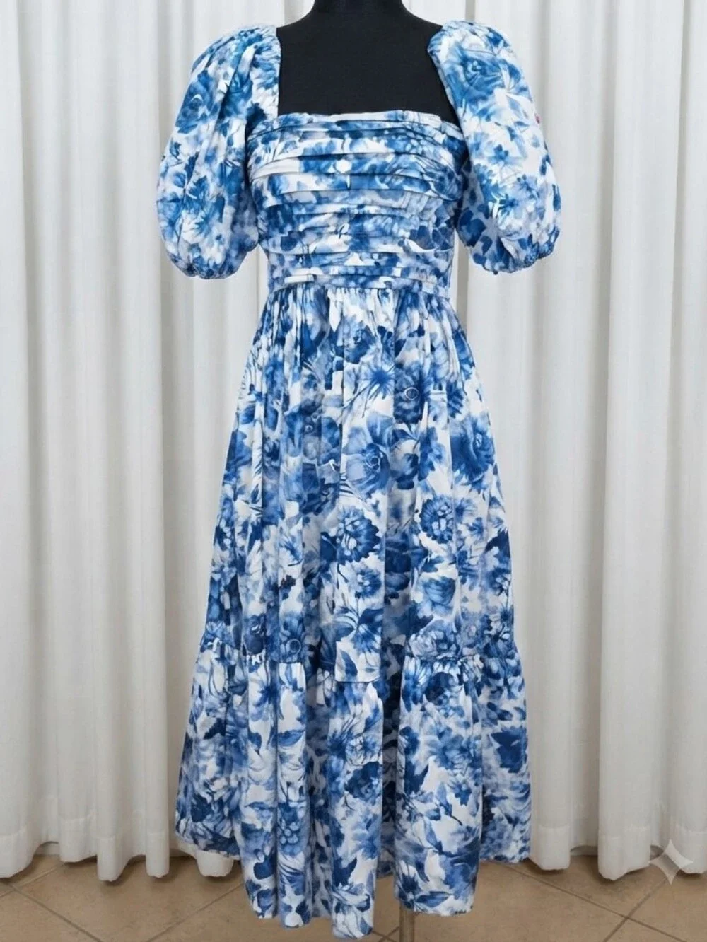 Abercrombie & Fitch Emerson White and Blue Floral Puff-Sleeve Maxi Dress
